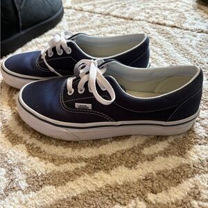 Vans Women's Sneakers in Navy and White